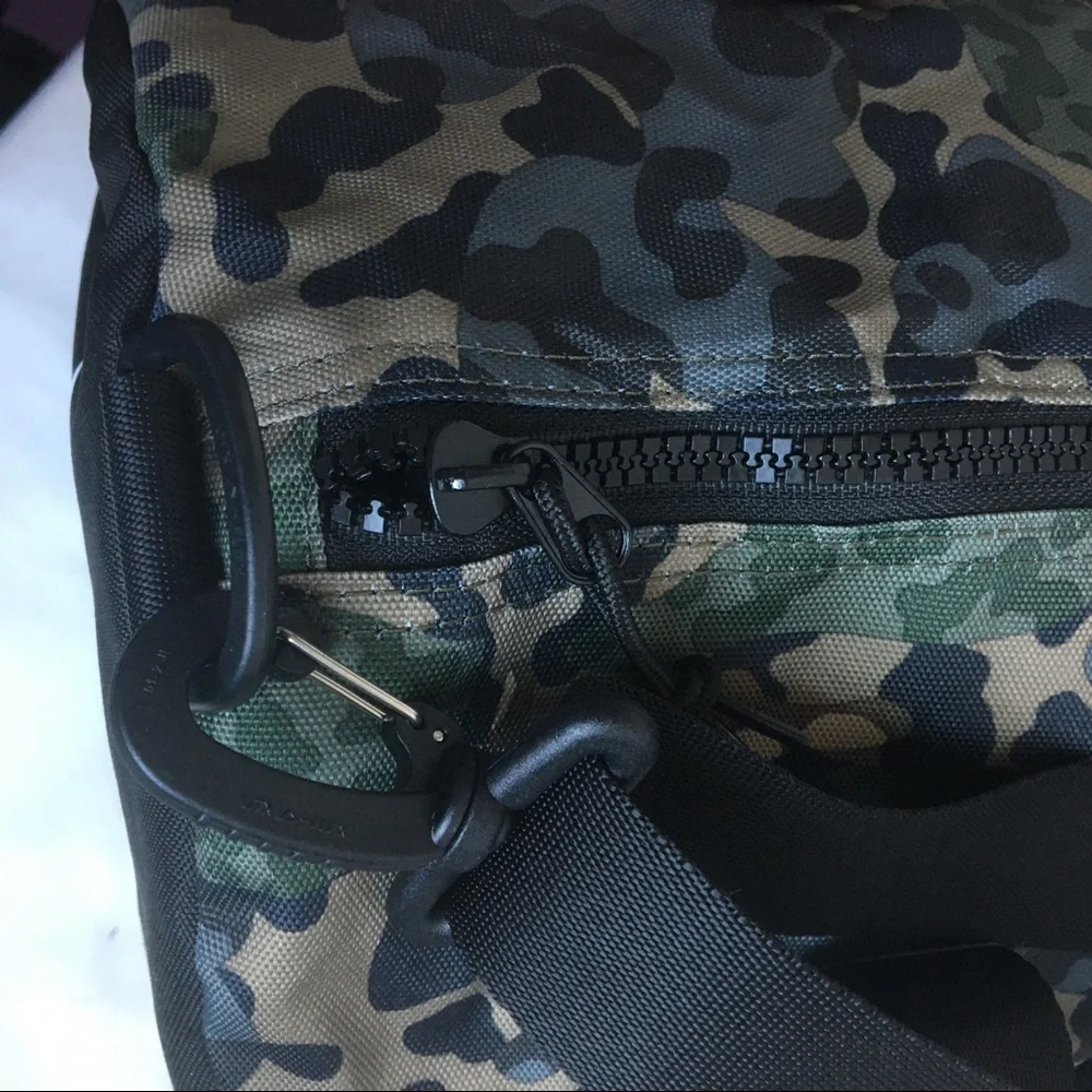 Converse Men’s Camouflage Duffle Bag - Green Camo